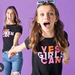 NWT JCPenney's Hope & Wonder Black 'Yes Girls Can' Short Sleeve Tee
